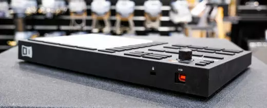 Native Instruments - Maschine Mikro MK3 Production System 2